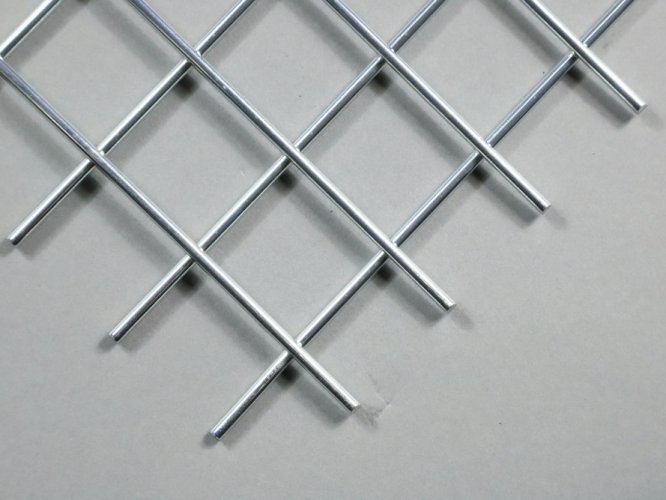 Síto 30 x 30 x 3 mm