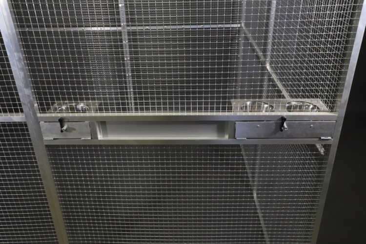 Hliníková voliéra s výsuvnými kŕmnymi pultmi VVR19