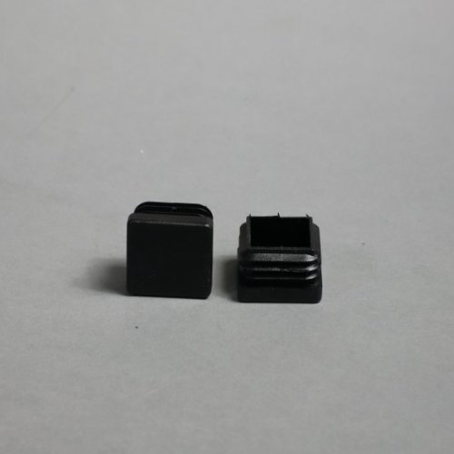 Plastová zátka 20 mm černá